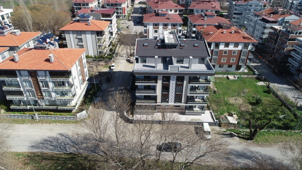 YILMAZLAR İNŞAATTAN AKÇAYDA SATILIK 2+1 DAİRE