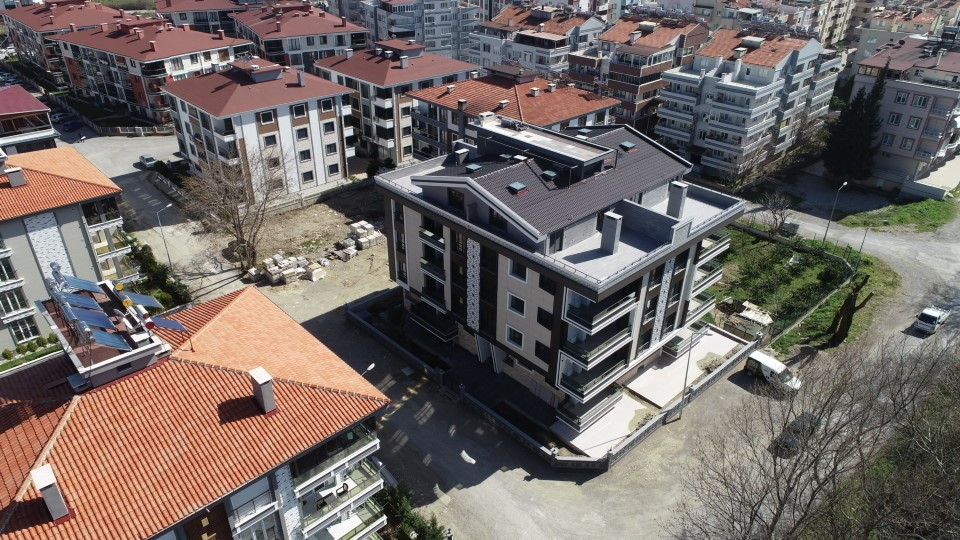 YILMAZLAR İNŞAATTAN AKÇAYDA SATILIK 2+1 DAİRE